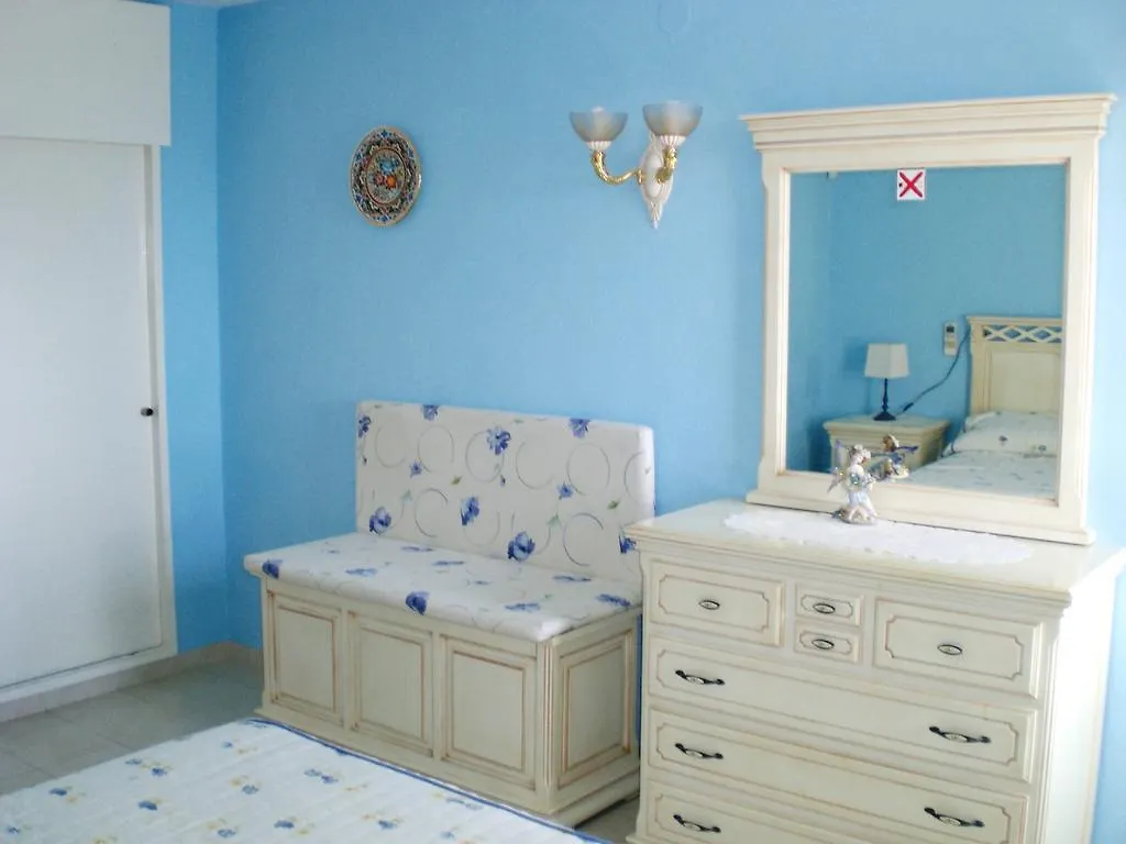 Minerva Jupiter Apartments 贝纳尔马德纳